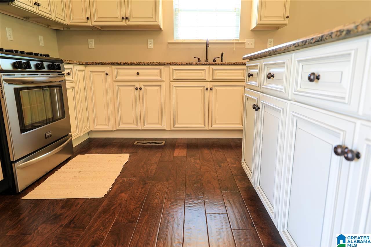 943 McCay Avenue Oneonta, AL 35121 - Photo 5 of 44