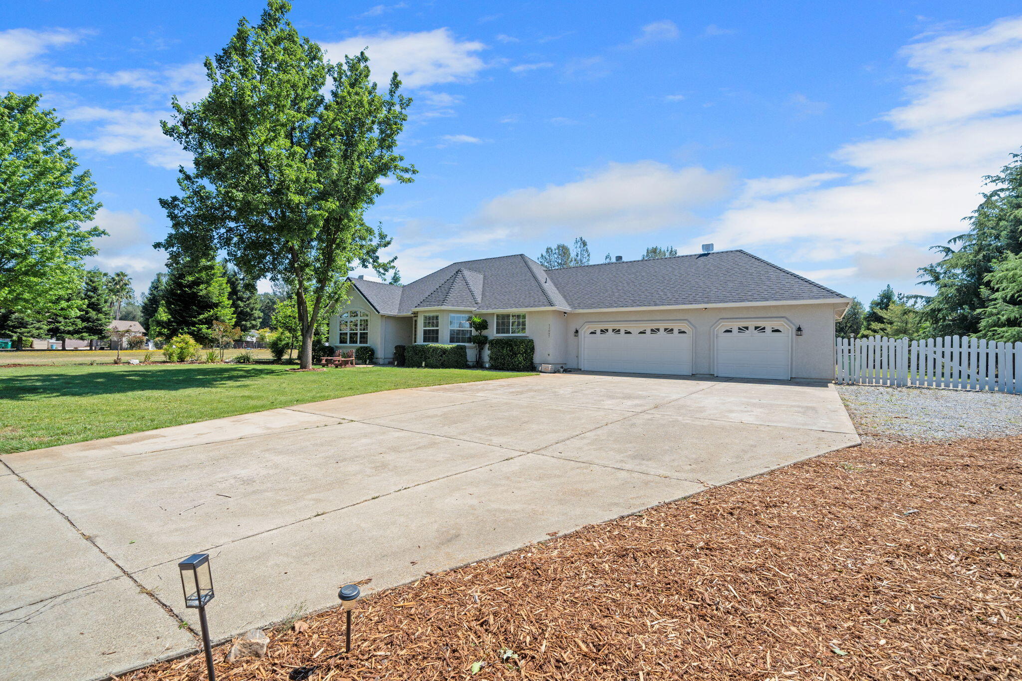13087 Spring Lake Street Redding, CA 96003 - Photo 65 of 80 67-web-or-mls-BiggerFlow Real Estate Med