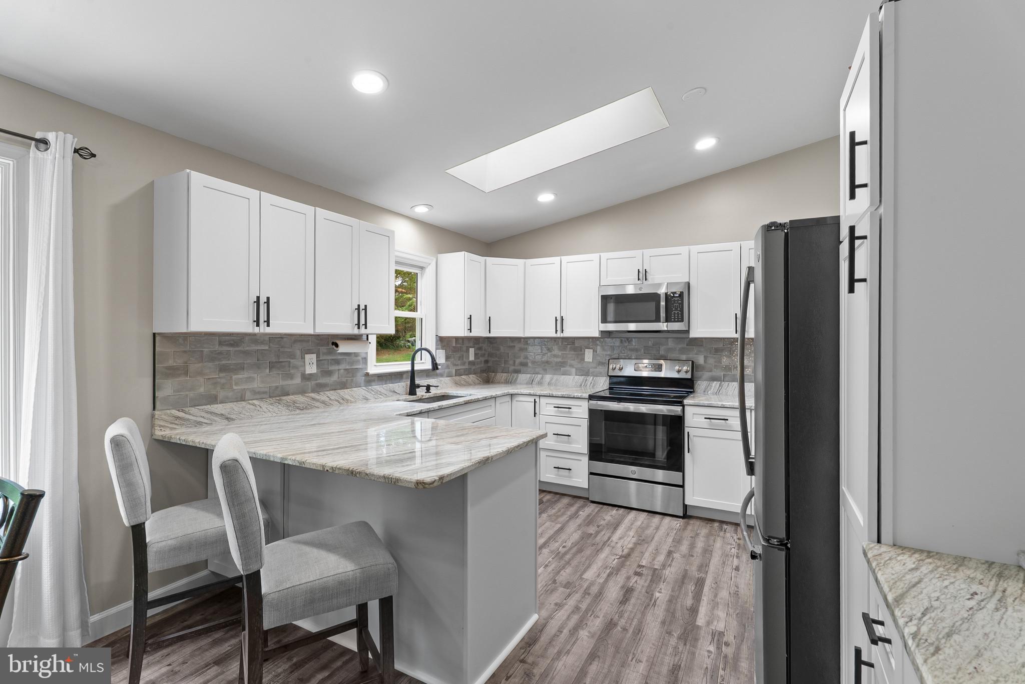 2607 Marston Road New Windsor, MD 21776 - Photo 6 of 45 Kitchen / Granite counter tops