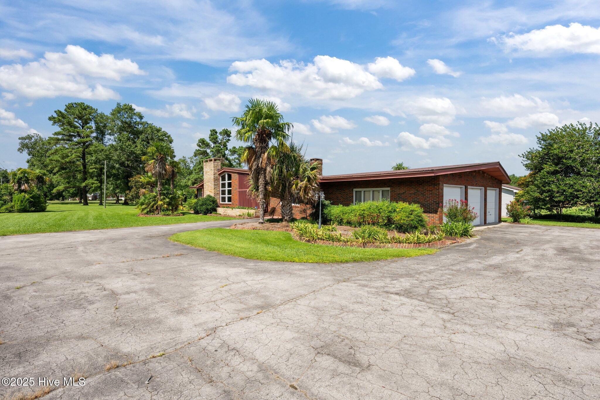 4204 Old Cherry Point Road New Bern, NC 28560 - Photo 2 of 50 47-web-or-mls-DSC_1790