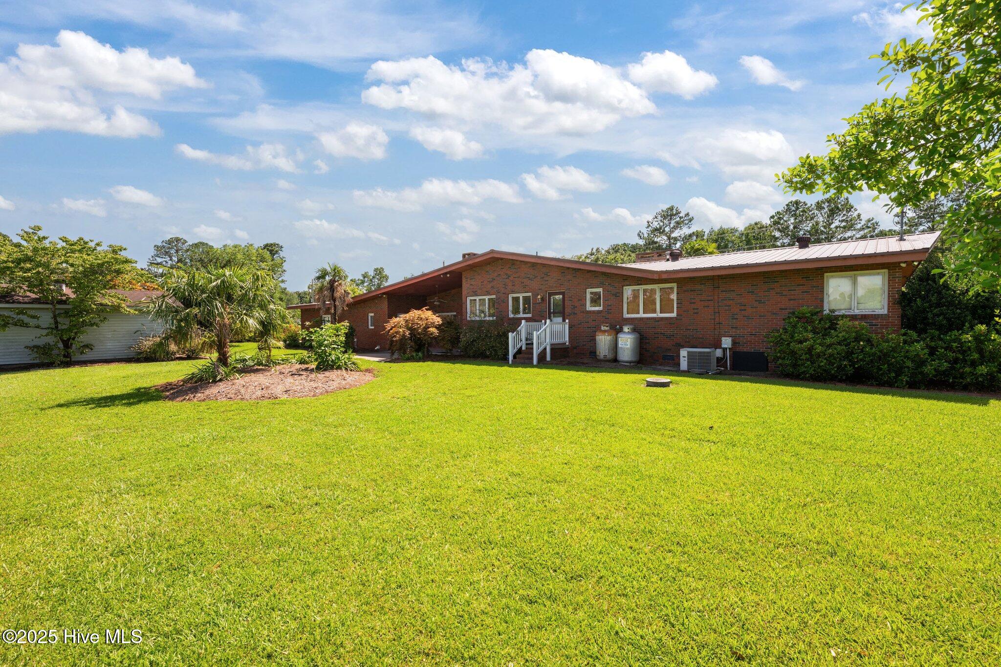 4204 Old Cherry Point Road New Bern, NC 28560 - Photo 4 of 50 53-web-or-mls-DSC_1799