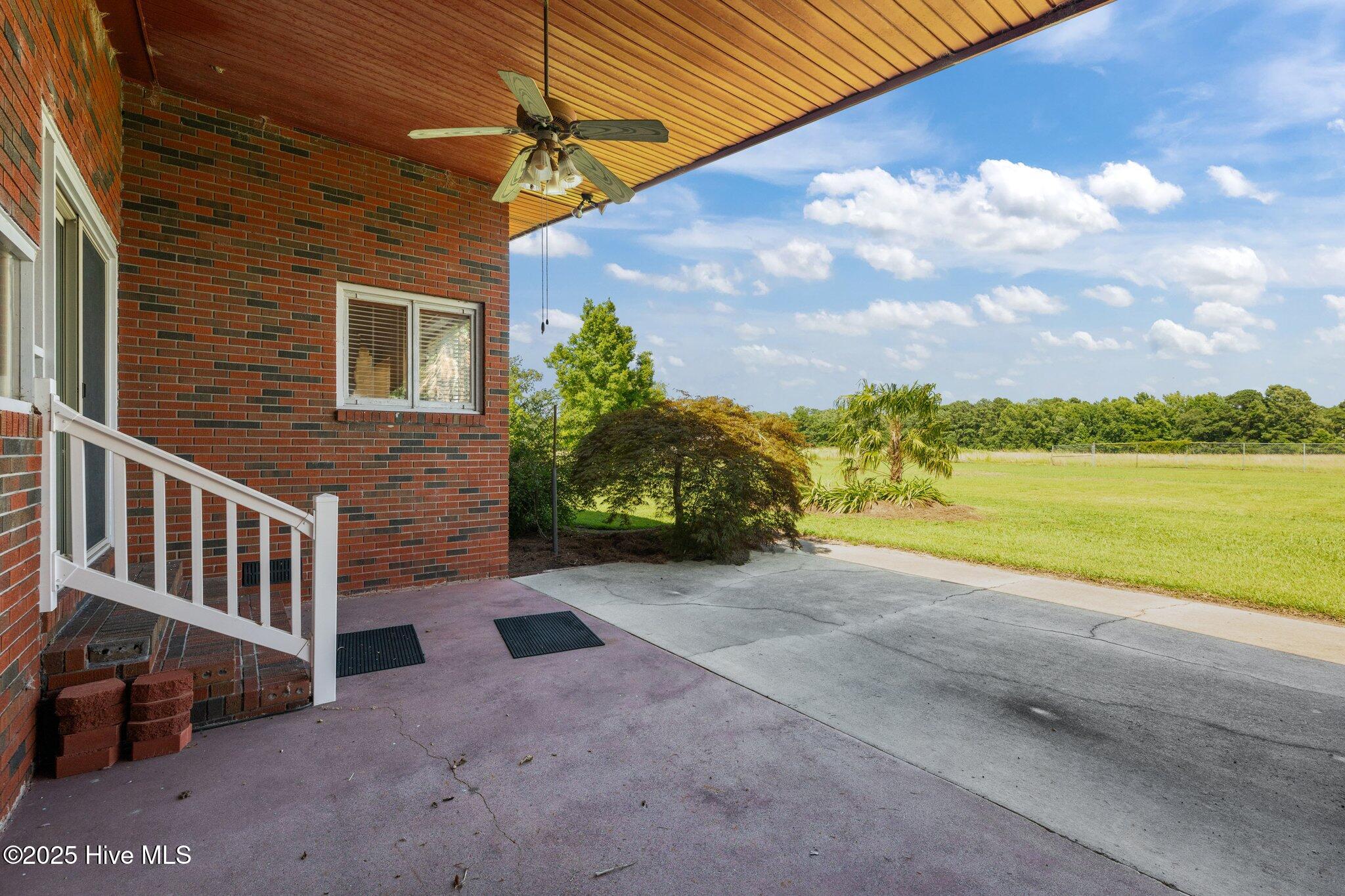 4204 Old Cherry Point Road New Bern, NC 28560 - Photo 7 of 50 55-web-or-mls-DSC_1801