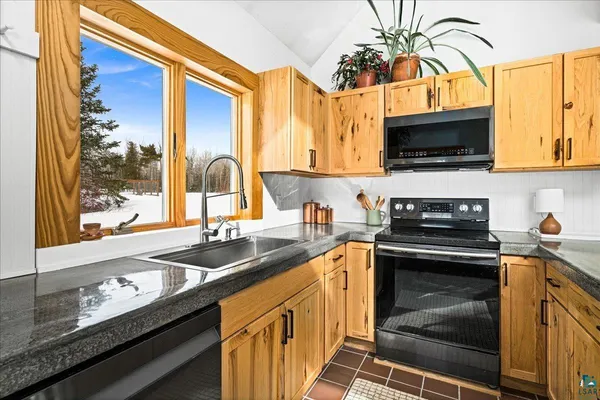 $369,900 | 2253 Fors Road, Two Harbors, MN 55616