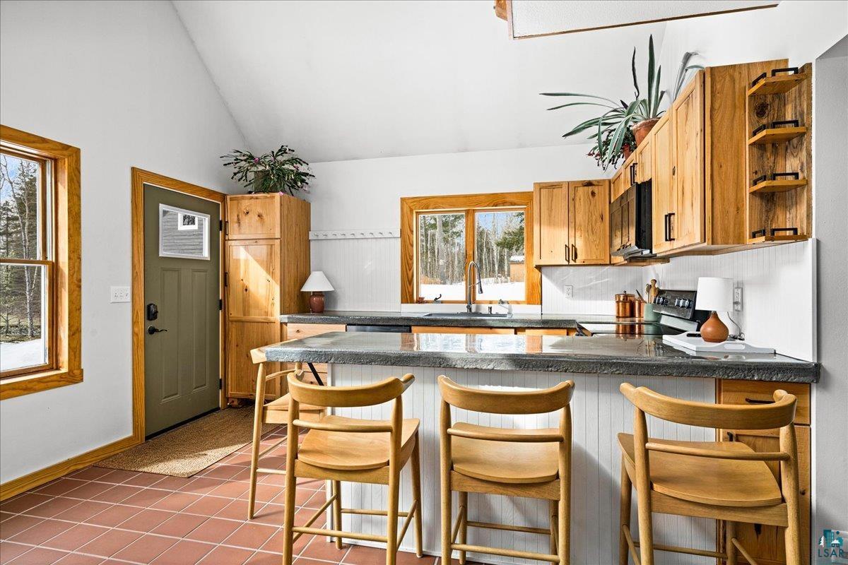 2253 Fors Road Two Harbors, MN 55616 - Photo 5 of 32