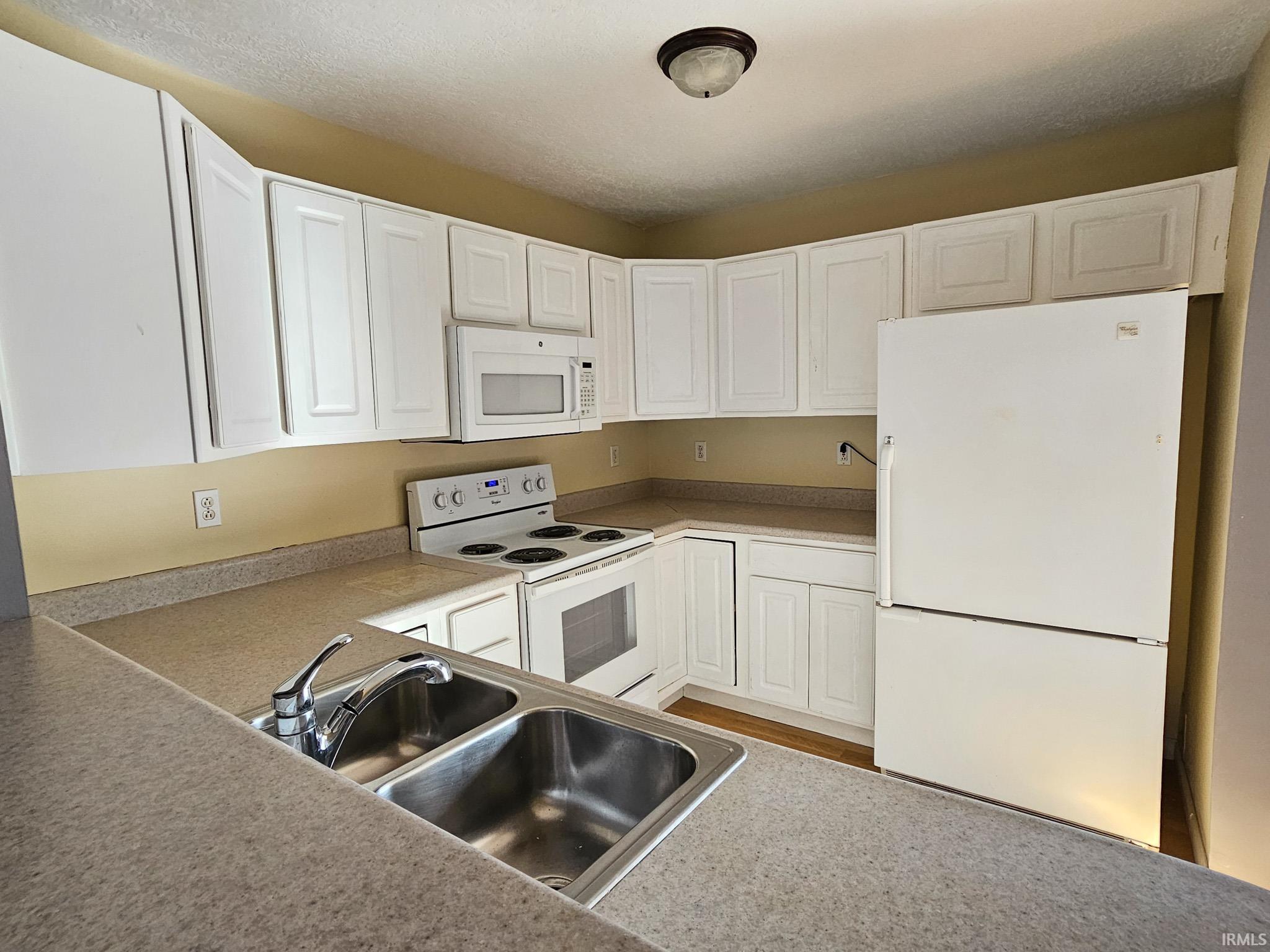 3987 South Cramer Circle Bloomington, IN 47403 - Photo 6 of 19