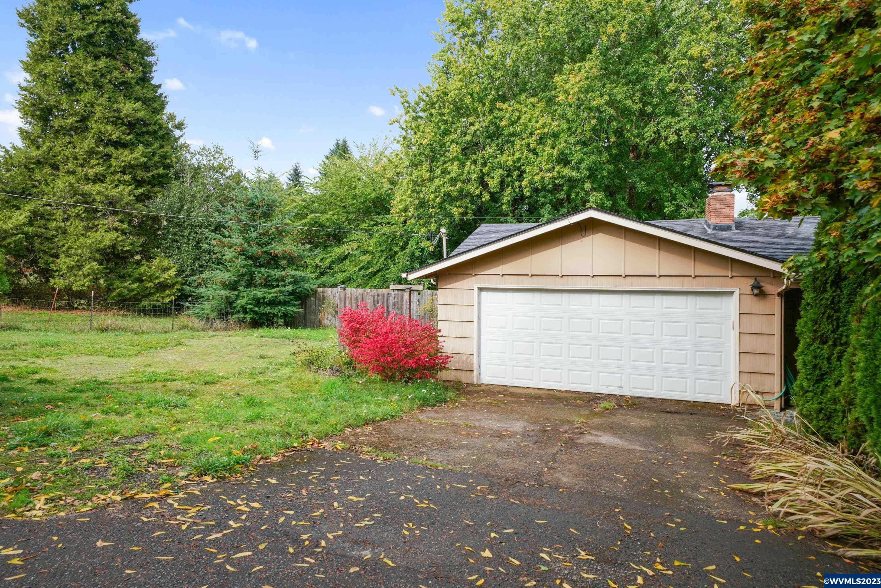 5725 Skyline Road South Salem, OR 97306 - Photo 3 of 42 Gallery Image 3