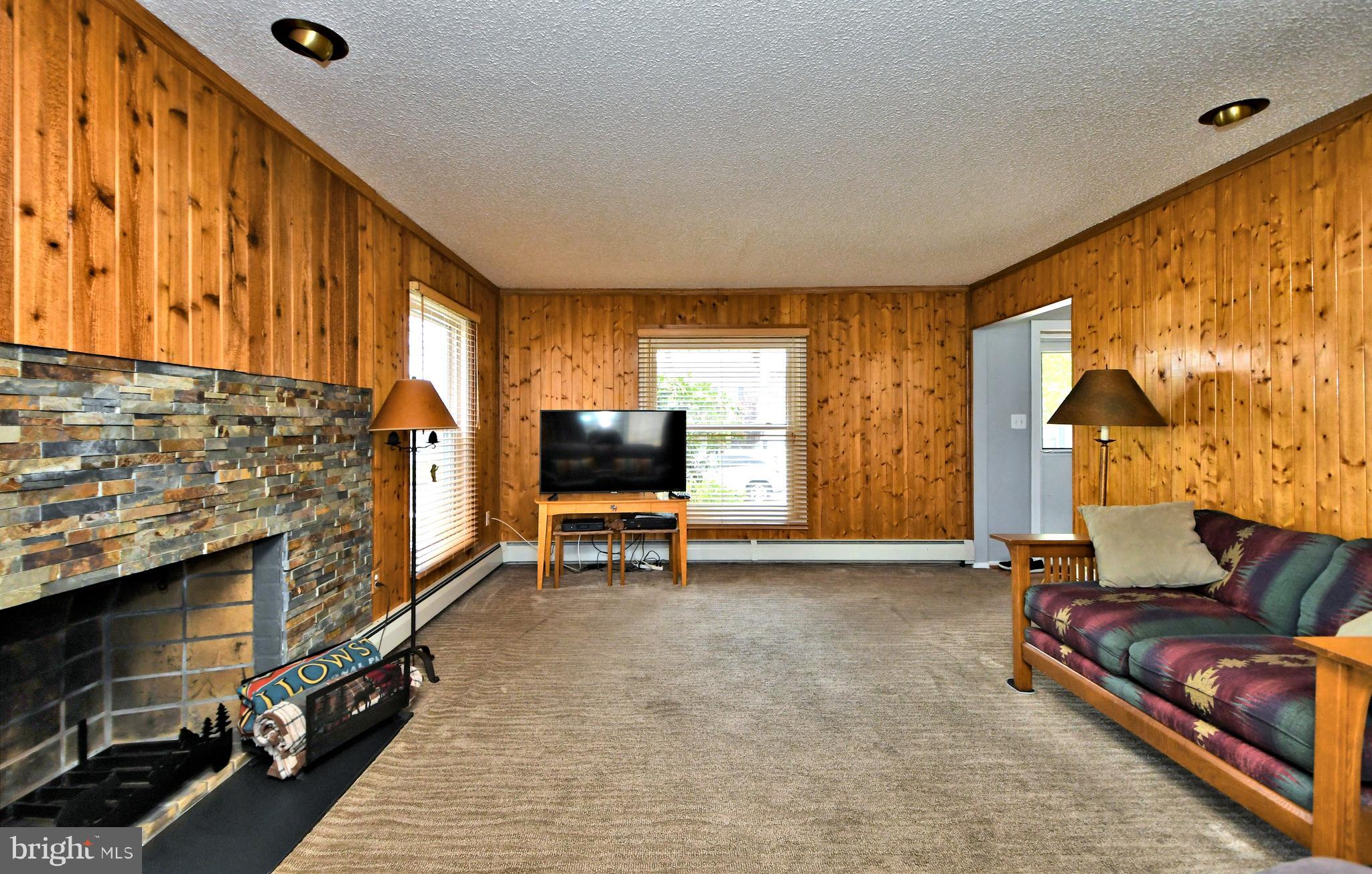 29 Tweed Road Levittown, PA 19056 - Photo 11 of 42