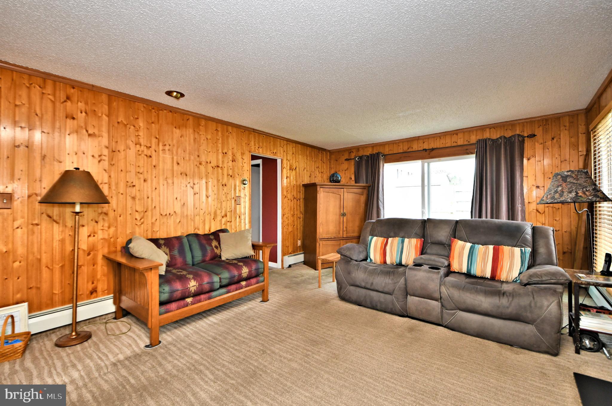 29 Tweed Road Levittown, PA 19056 - Photo 8 of 42