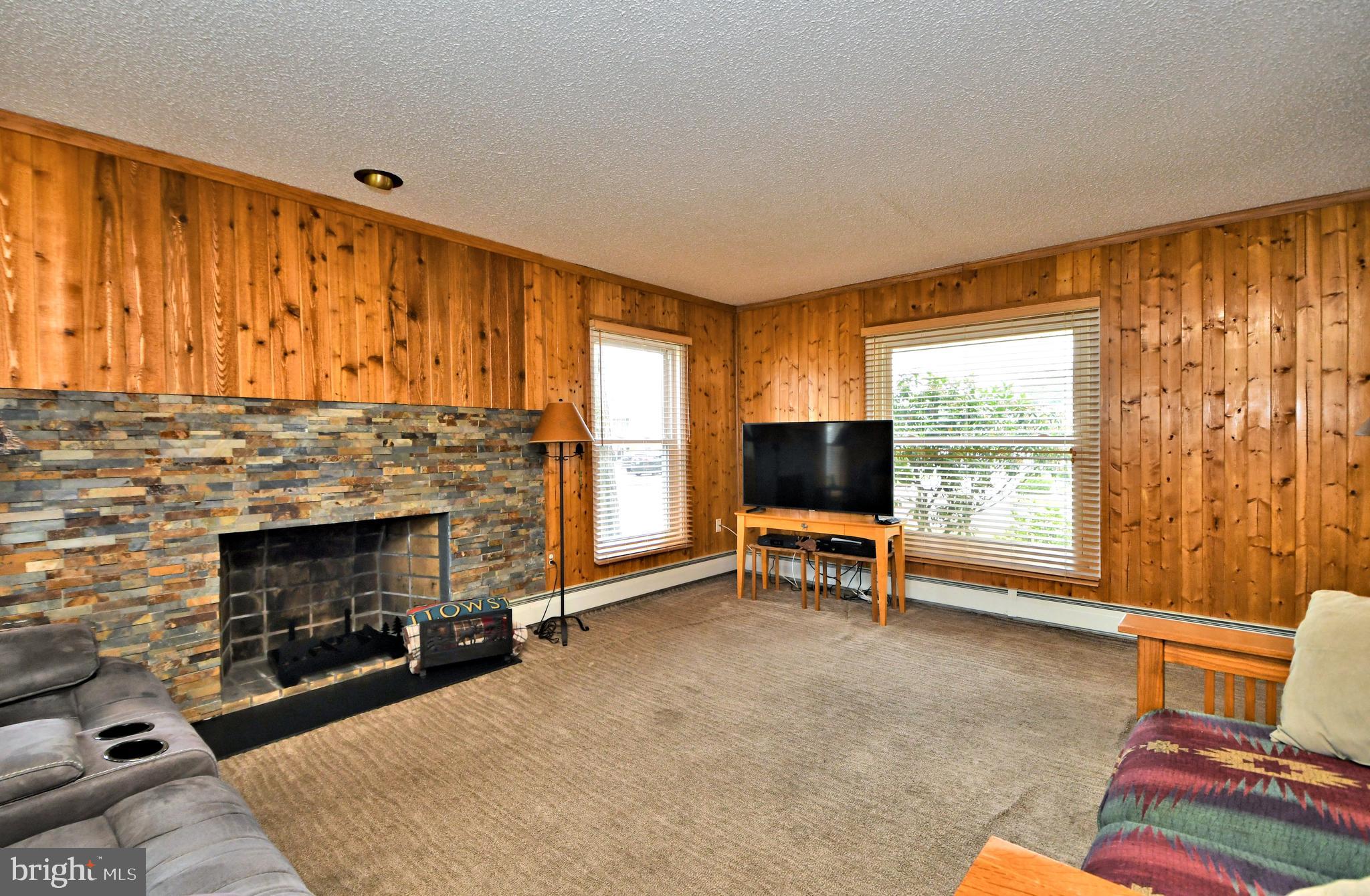 29 Tweed Road Levittown, PA 19056 - Photo 10 of 42