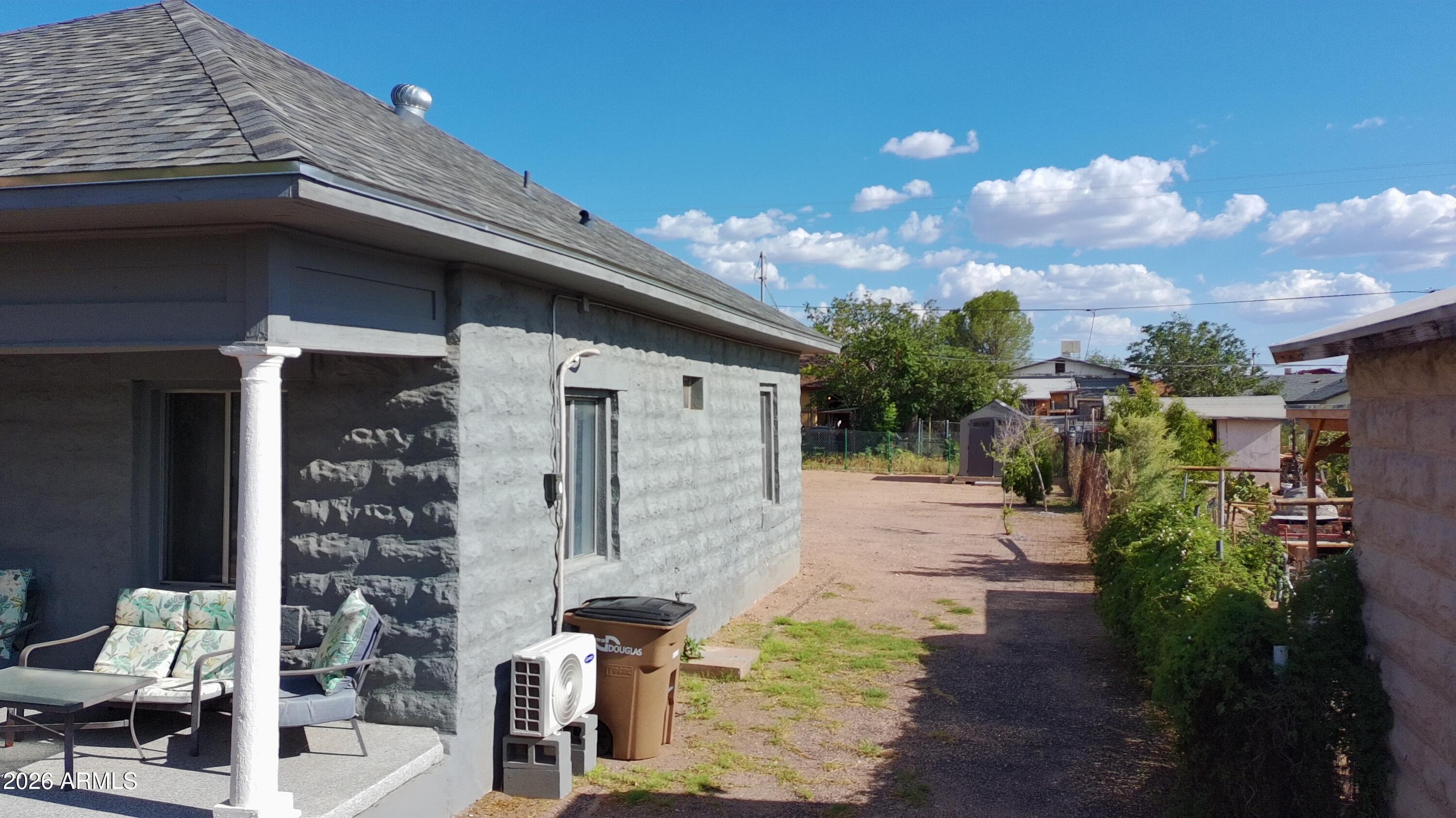 653 East 18th Street Douglas, AZ 85607 - Photo 5 of 16 PTSC_0029