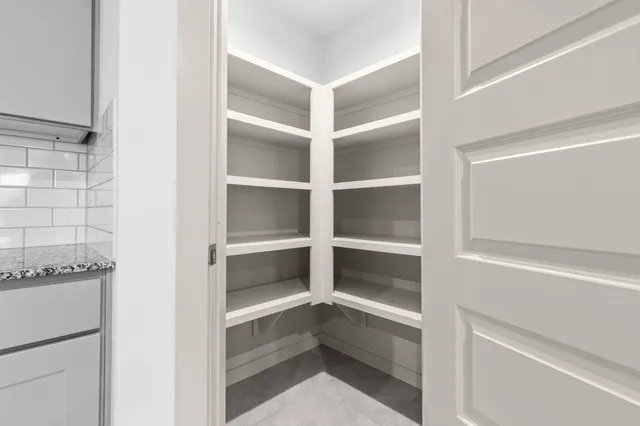 $2,400 | 5014 Pne Hvn Lane, Fresno, TX 77545