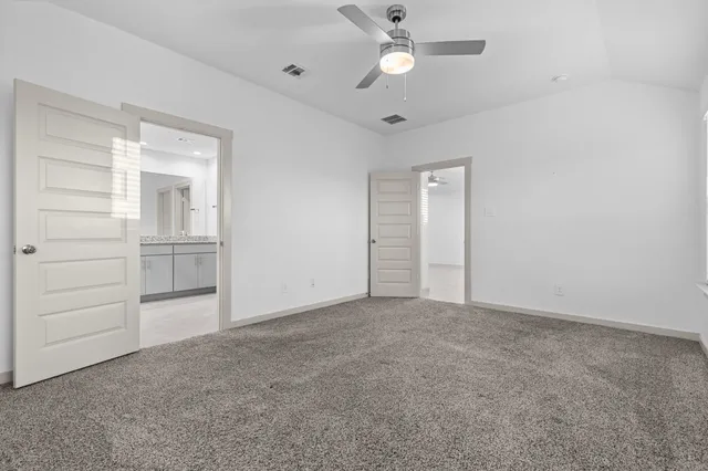 $2,400 | 5014 Pne Hvn Lane, Fresno, TX 77545