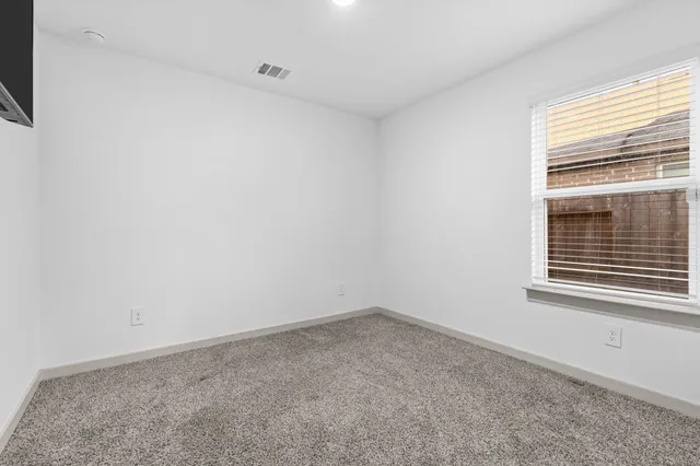 $2,400 | 5014 Pne Hvn Lane, Fresno, TX 77545