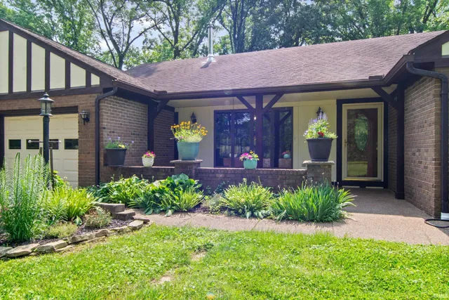 $529,000 | 2299 Brown Chapel Road, Boonville, IN 47601