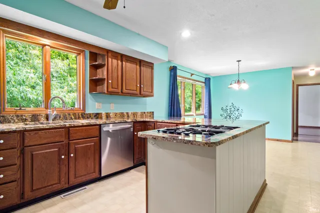 $529,000 | 2299 Brown Chapel Road, Boonville, IN 47601