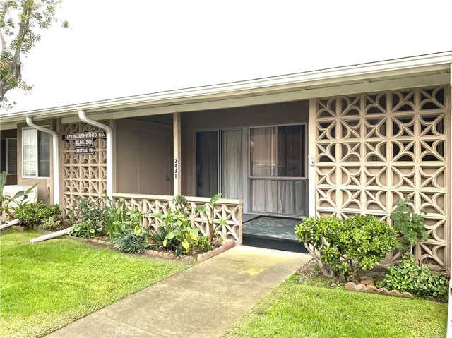 $220,000 | 1470 Northwood Road, Seal Beach, CA 90740