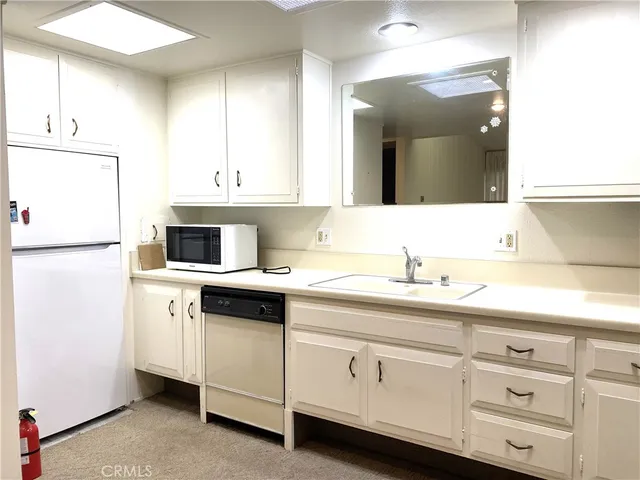 $220,000 | 1470 Northwood Road, Seal Beach, CA 90740