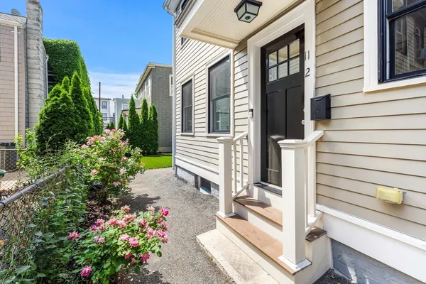 $880,000 | 11 8th Street, Unit 2, Cambridge, MA 02141