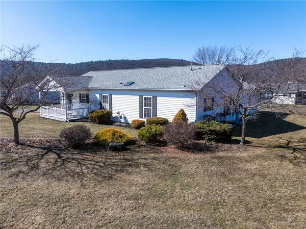 $179,500 | 6679 Daffodil Drive, Bath, NY 14810