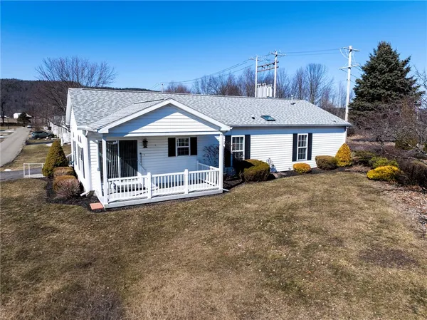 $179,500 | 6679 Daffodil Drive, Bath, NY 14810