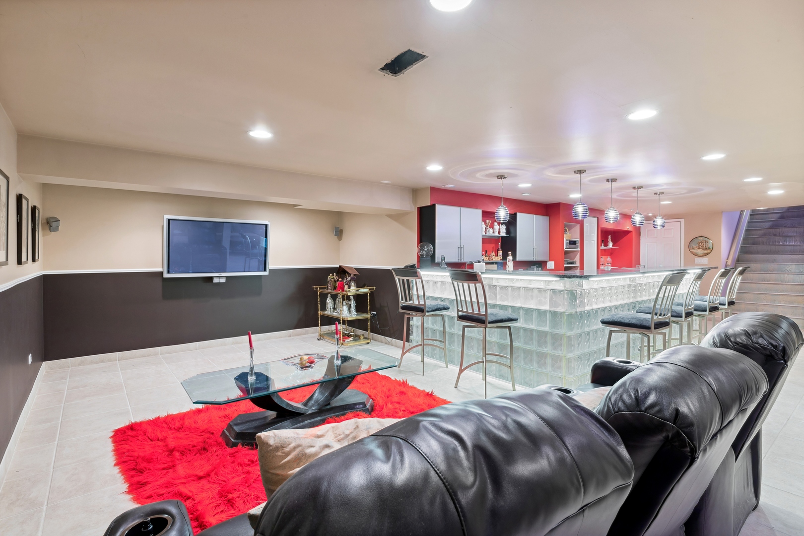 3731 Winnetka Road Glenview, IL 60026 - Photo 19 of 26 a living room with furniture and a kitchen view