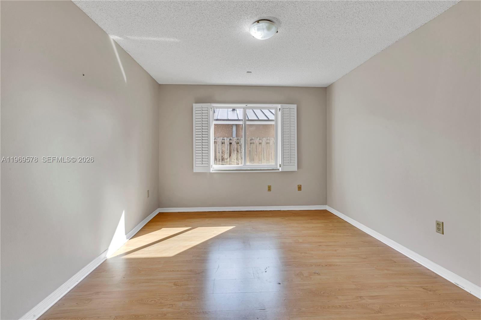 8531 Southwest 12th Street Miami, FL 33144 - Photo 29 of 34