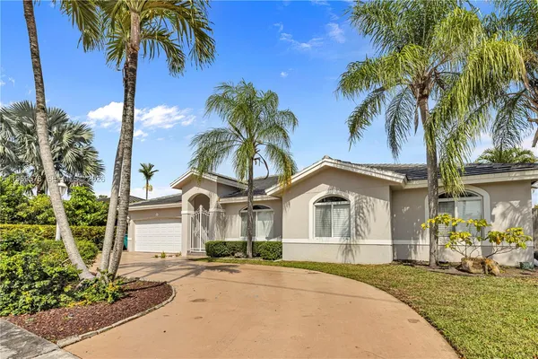 $4,750 | 8531 Southwest 12th Street, Miami, FL 33144