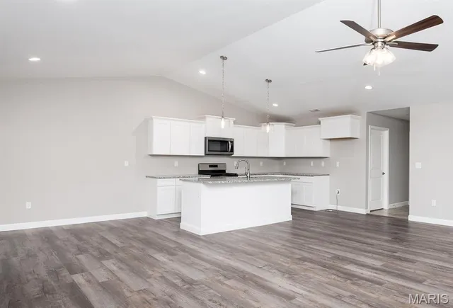 $373,000 | 15 Sonata Lane, Troy, IL 62294