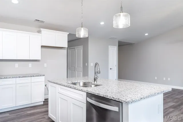 $373,000 | 15 Sonata Lane, Troy, IL 62294