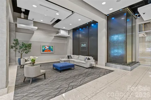 $370,000 | 210 North Church Street, Unit 2006, Charlotte, NC 28202