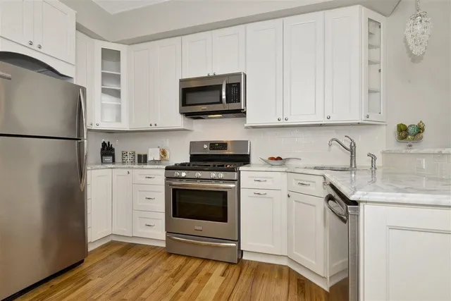 $2,800 | 1107 Washington Street, Unit 8, Hoboken, NJ 07030