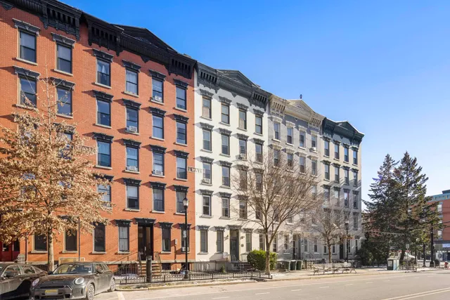 $2,800 | 1107 Washington Street, Unit 8, Hoboken, NJ 07030