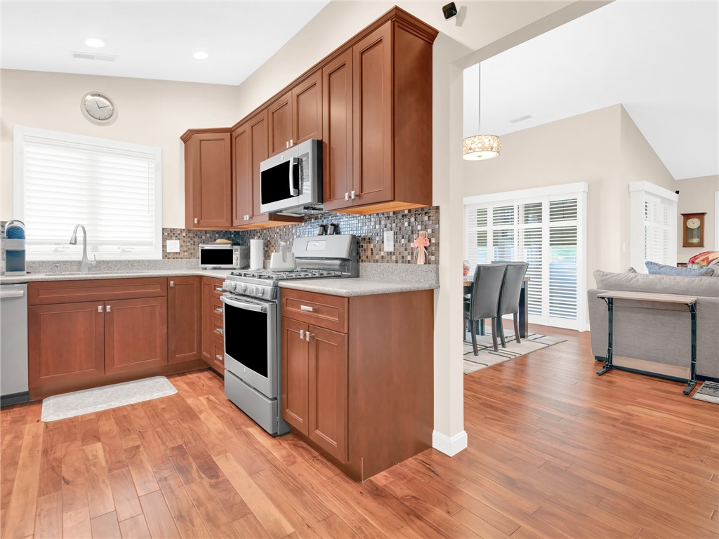 3 Quail Ridge Road North Providence, RI 02904 - Photo 9 of 29 Gallery Image 9