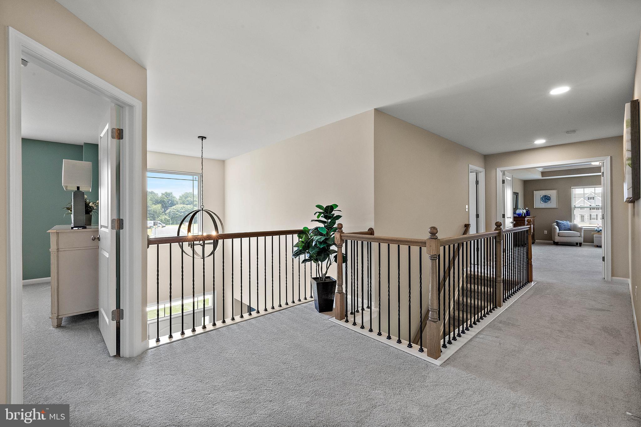 5 B Little Baltimore Road Newark, DE 19711 - Photo 27 of 40 a view of a hallway with closet area