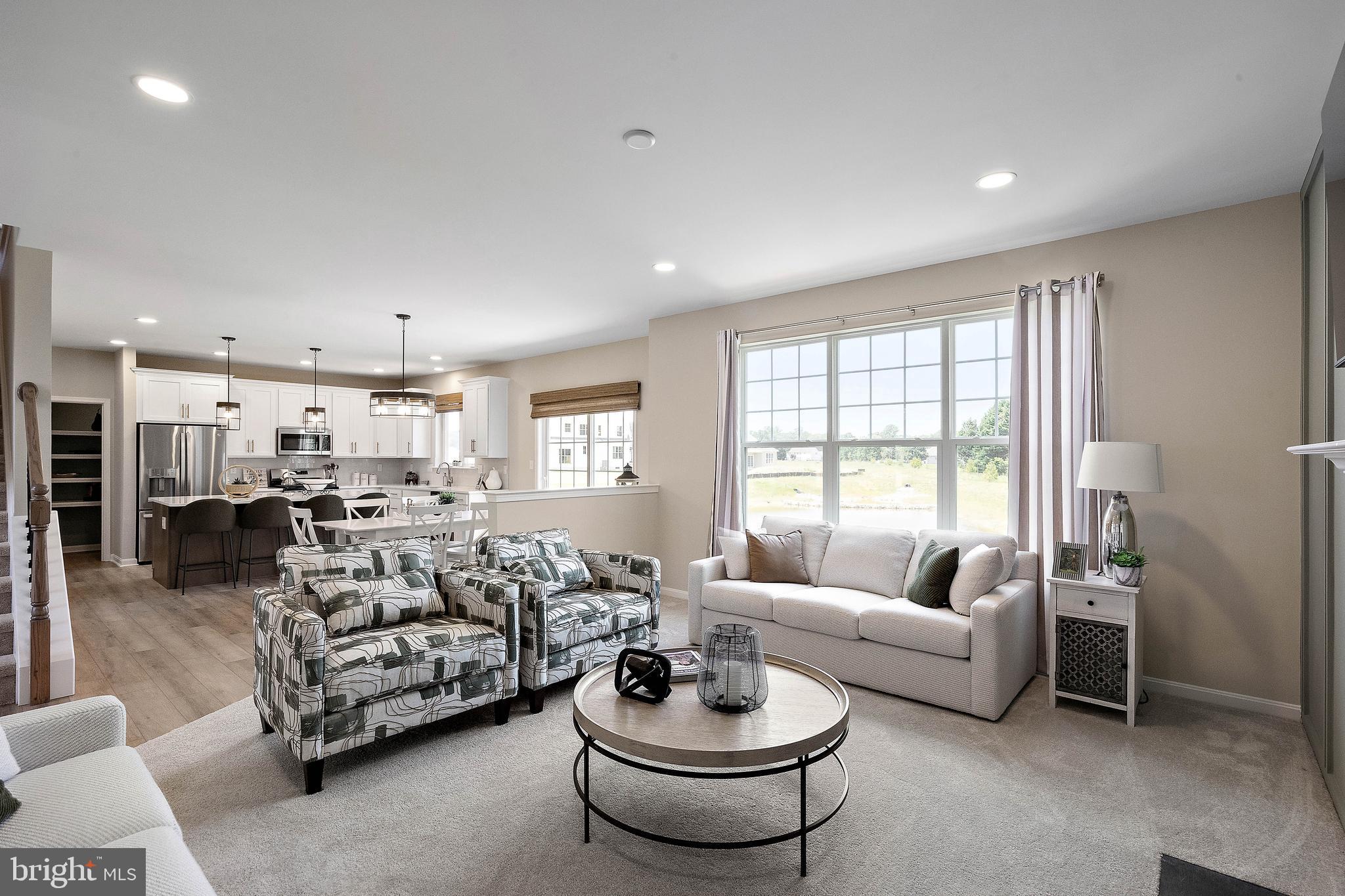 5 B Little Baltimore Road Newark, DE 19711 - Photo 9 of 40 a living room with furniture and a large window