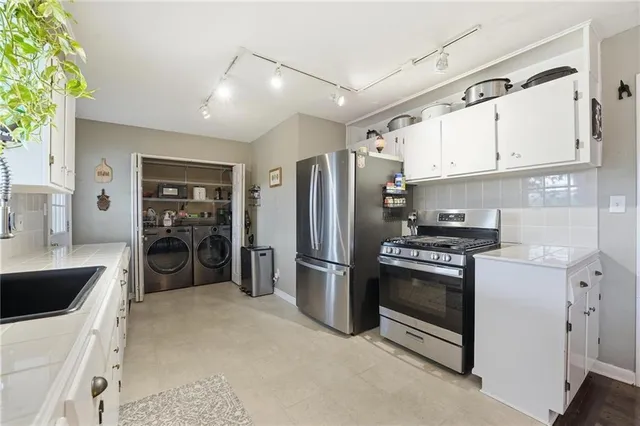 $215,000 | 4207 East 115th Street, Kansas City, MO 64137