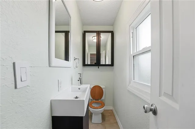 $215,000 | 4207 East 115th Street, Kansas City, MO 64137