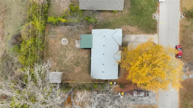 $215,000 | 4207 East 115th Street, Kansas City, MO 64137