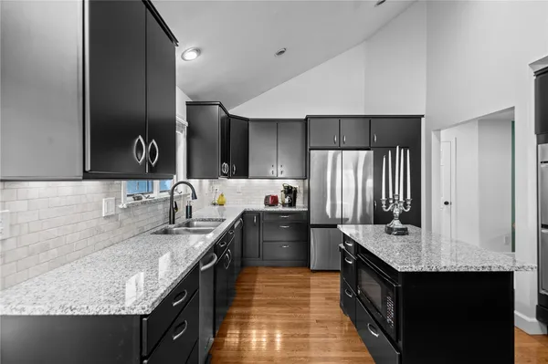 $895,000 | 43 Highland Avenue, Warwick, RI 02886