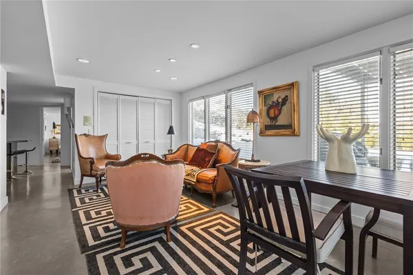 $895,000 | 43 Highland Avenue, Warwick, RI 02886