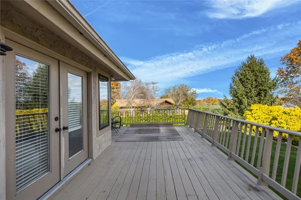 $895,000 | 43 Highland Avenue, Warwick, RI 02886