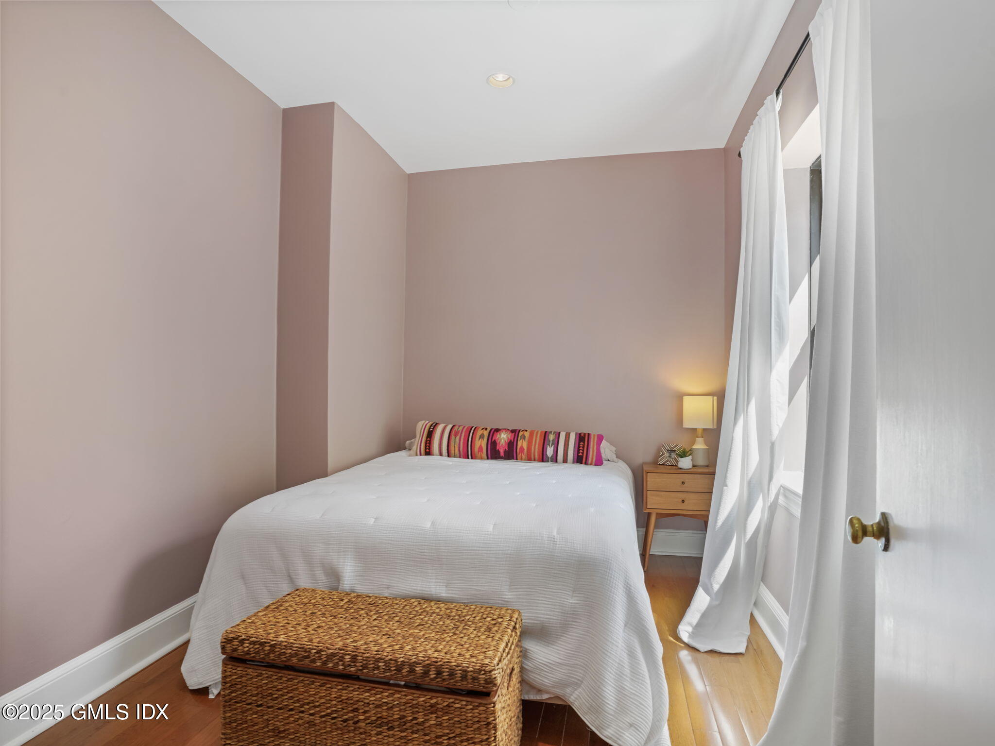 4 Lafayette Court, Unit 1C Greenwich, CT 06830 - Photo 10 of 17 11-web-or-mls-4-lafayette-ct-unit-1c