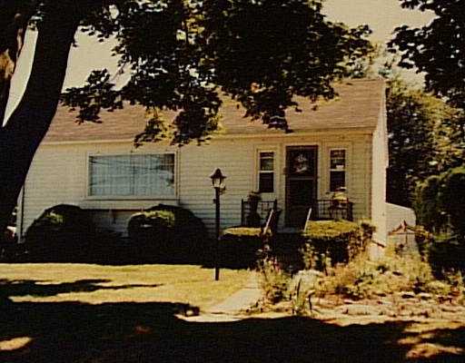 20 Brookwood Road Bristol, RI 02809 - Photo 1 of 1 Exterior Front.