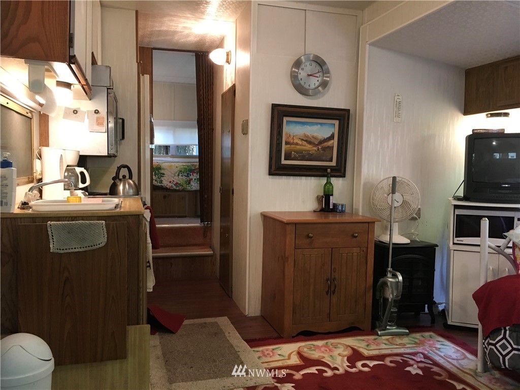 69-1 Goldrush Road Deming, WA 98244 - Photo 11 of 25 Gallery Image 11
