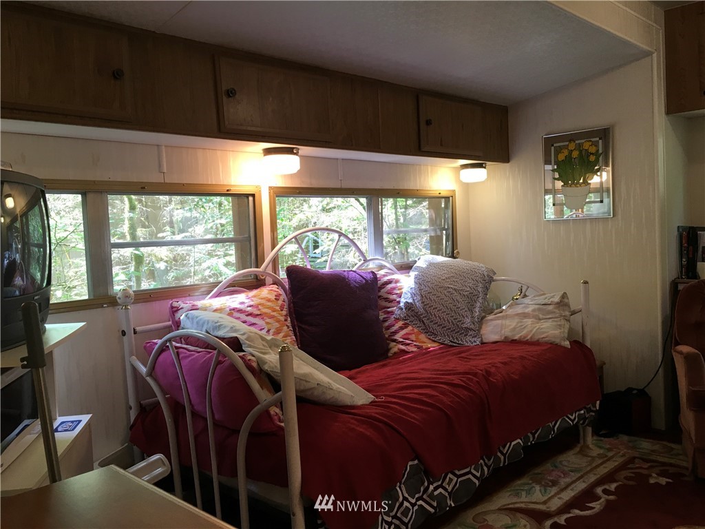 69-1 Goldrush Road Deming, WA 98244 - Photo 9 of 25 Gallery Image 9