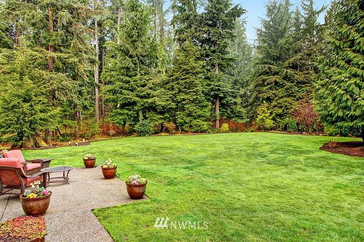 11505 Upper Preston Road Southeast Issaquah, WA 98027 - Photo 23 of 25 Gallery Image 23