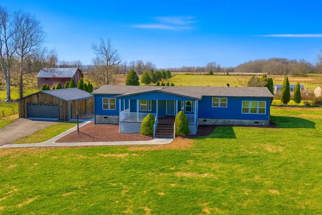 $274,000 | 6911 North Graham Road, Madison, IN 47250