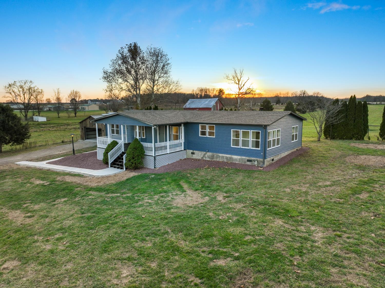 6911 North Graham Road Madison, IN 47250 - Photo 3 of 40