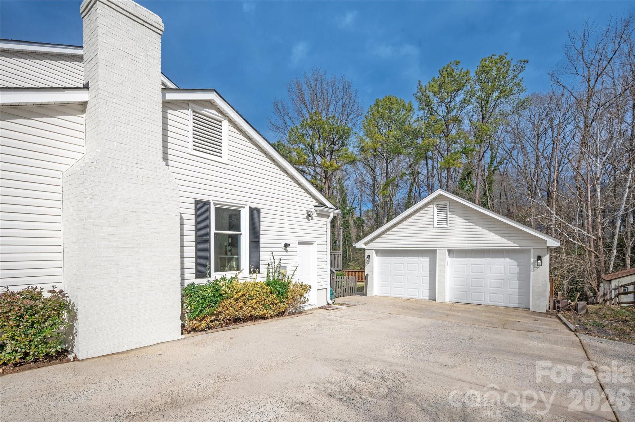 4017 Old Stone Road Charlotte, NC 28226 - Photo 3 of 46