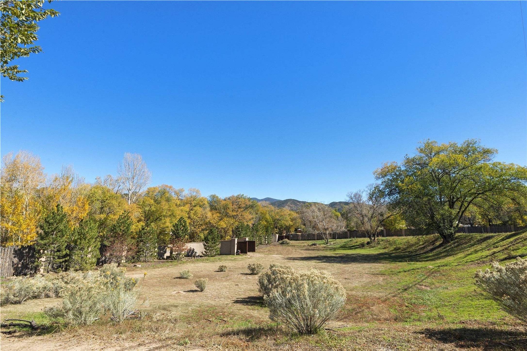 1414 Bishops Lodge Road Santa Fe, NM 87506 - Photo 12 of 19